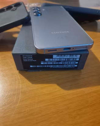 smartphone Samsung s25  12/256