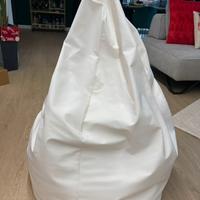 Pouf bianco in pelle come nuovo
