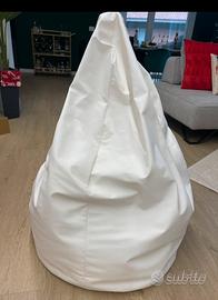 Pouf bianco in pelle come nuovo