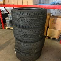 Pneumatici Pirelli 275/40R21 107V & 305/35R21 109V