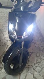 Yamaha X-Max 250 - 2010