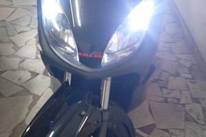 Yamaha X-Max 250 - 2010