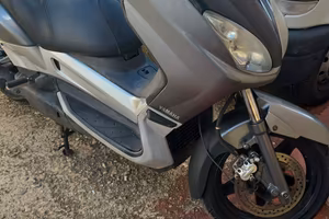 Yamaha Xmax 