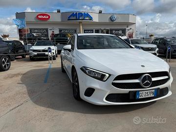 MERCEDES- BENZ CLASSE A 180 D AUTOMATIC BUSINESS E