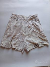 Pantaloni corti