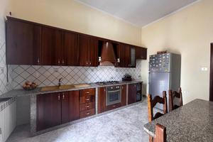 3 LOCALI A AFRAGOLA