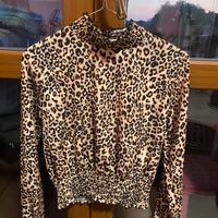Camicia a collo alto leopardata