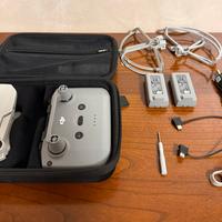 DJI Mini 2 SE: 2 batterie + accessori + custodia