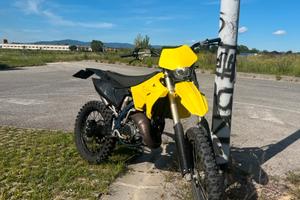 Suzuki rm 125