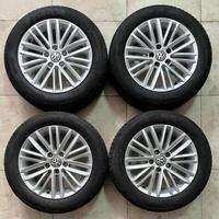 Cerchi 16 e pneumatici originali Volkswagen Golf