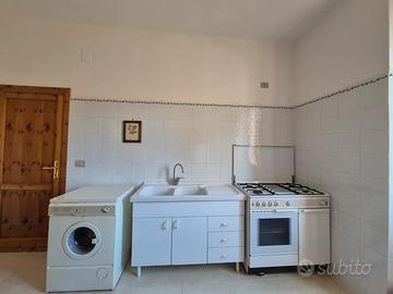 Lavatrice+Frigo+Lavandino+cucina a gas funzionanti