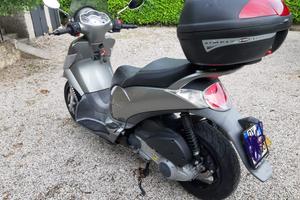 Scooter Aprilia Scarabeo 300s
