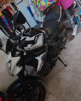 moto kavasaki