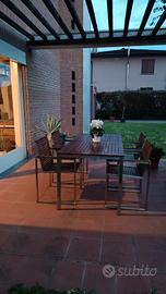 Tavolo e sedie di design da esterno