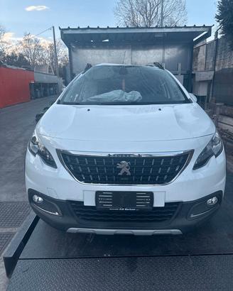 PEUGEOT 2008 DEL 2017 PER RICAMBI