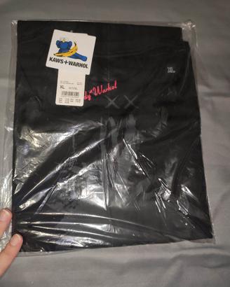 T-shirt Black XL Kaws + Warhol esclusiva Uniqlo