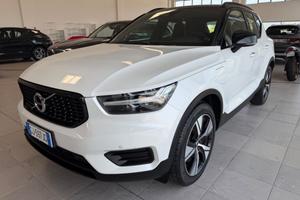 VOLVO XC40 T5 Recharge Plug-in Hybrid R-design