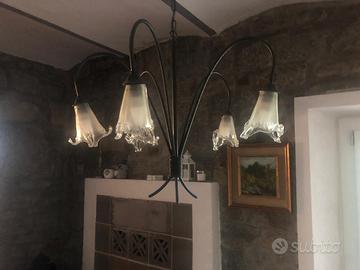 Lampadario in ferro battuto