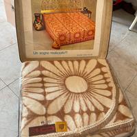 Coperta nuova con custodia