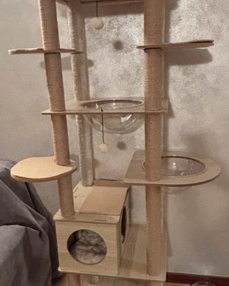 Tiragraffi a torre in legno per gatti