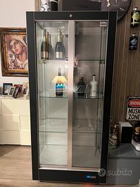Cantinetta professionale praticamente nuova