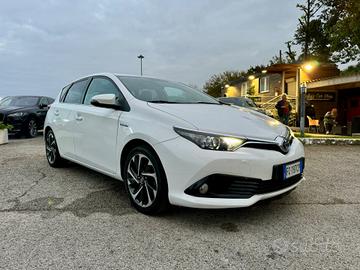 Toyota Auris 1.8 Hybrid Lounge GPL 77000 Km !!