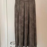 Gonna lunga in ecopelle con tasche