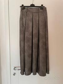 Gonna lunga in ecopelle con tasche