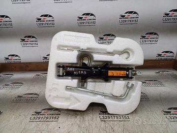 Kit emergenza attrezzi sollevatore ruota nissan mi