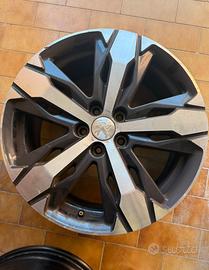 Cerchio in lega R18 peugeot 3008