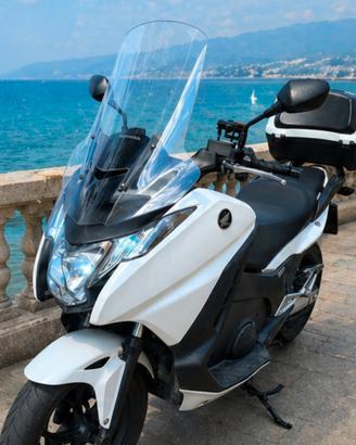 Honda Integra 750  DCT G.o.mm.a.ta. t.a.glianda.ta
