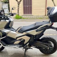 Honda X - ADV 750 Dual Clutch (DCT)
