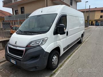 Peugeot Boxer 335 2.0 BlueHDi 130CV PLM Cabinato P