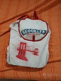 Gadget piccolo zaino brooklyn chewing gum