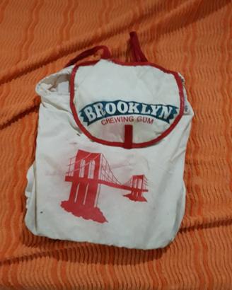 Gadget piccolo zaino brooklyn chewing gum