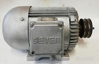 MOTORE 3 KW-2800 GIRI CON PULEGGIA 