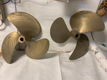 Eliche scafo planante-dislocante