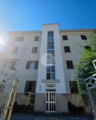 4 LOCALI A SCALEA