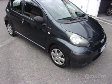 TOYOTA Aygo 1.0 12V VVT-i 5 porte Now Connect