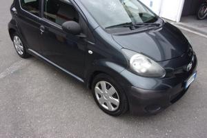TOYOTA Aygo 1.0 12V VVT-i 5 porte Now Connect