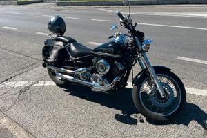 Castom YAMAHA XVS 650A DRAG STAR