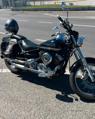 Castom YAMAHA XVS 650A DRAG STAR