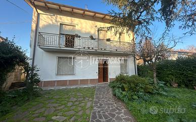 Casa indipendente di ampie metrature