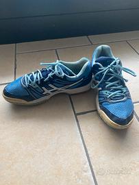 Scarpe sportive Asics blu e bianche