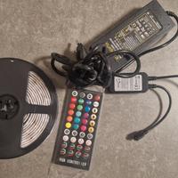 Striscia LED RGB con telecomando 5metri