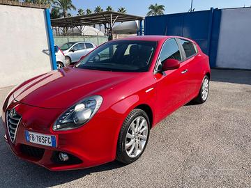 Alfa giulietta 1.4 benz-full-km 65000-12/2015