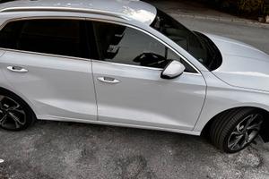 Audi a3  maggio 2023 garanzia audi km 5600”