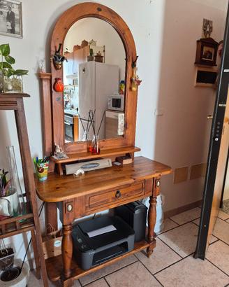 Toilette con specchio