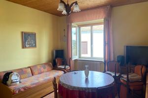 Porzione di casa con vista