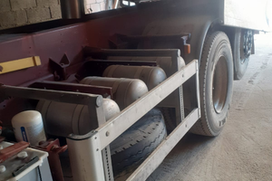 Iveco EuroTech Cursor 3 assi trilaterale